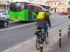 IPJ Braşov: „Fii responsabil, împarte drumul!”. Din ce în ce mai mulţi şoferi, „infrastructură rutieră insuficient dezvoltată, incluzând aici şi pistele pentru biciclete”
