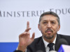 Bursele tehnologice, păstrate în învăţământul profesional. În liceele tehnologice se aplică regula: merit sau social