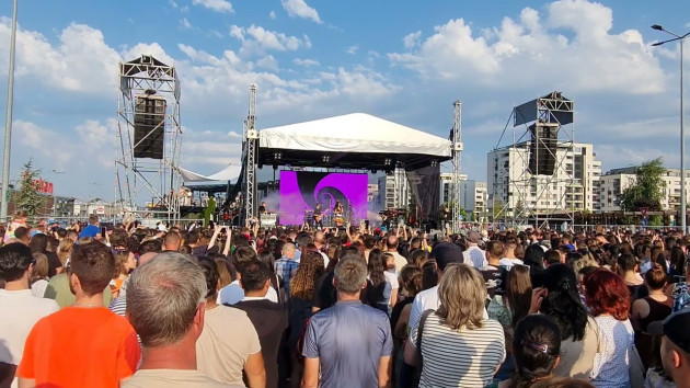 Andrei Bănuţă, Irina Rimes, Horia Brenciu Orchestra. Intrarea liberă la „Festivalul verii”