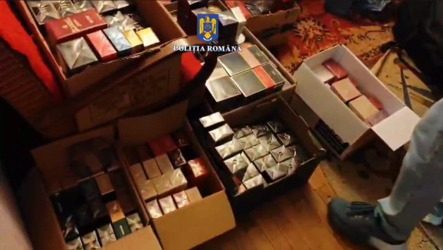 „Bazarul” de casă: Le-au confiscat marfă de 727.757 lei , adusă din Turcia „pe persoană fizică” 