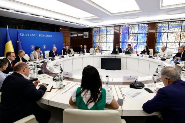 Numărul de locuitori va dicta numărul de funcţionari. Noile reguli din pachetele 2 şi 3 „de austeritate”