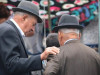 Azi intră pensiile pe card. Pensionarii cu sume peste 3.000 lei, loviţi de impozite şi CASS