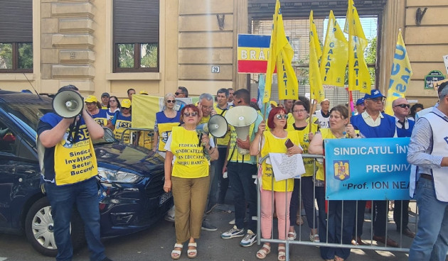 Sindicatele din Educaţie propun referendumul: Nu facem nimic la ore din a doua zi de şcoală