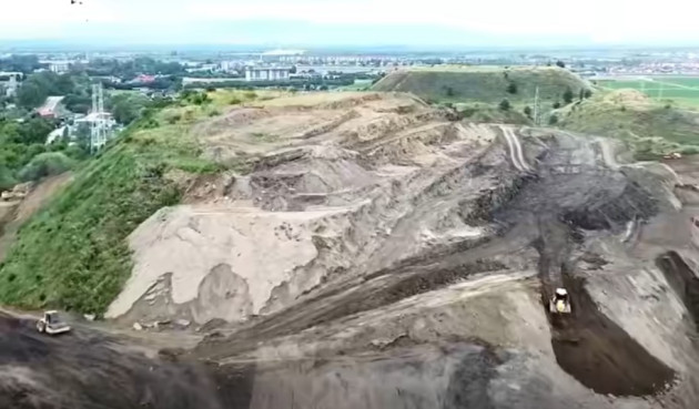 Fosta rampă de gunoi a Braşovului îşi schimbă faţa 