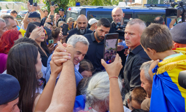 Politică la uşa Poliţiei