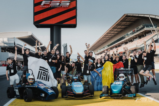 „Tripla coroană” e a Braşovului. Studenţii UnitBv, campioni absoluţi ai Formula Student Spain, singurii din lume cu aur 3 ani la rând