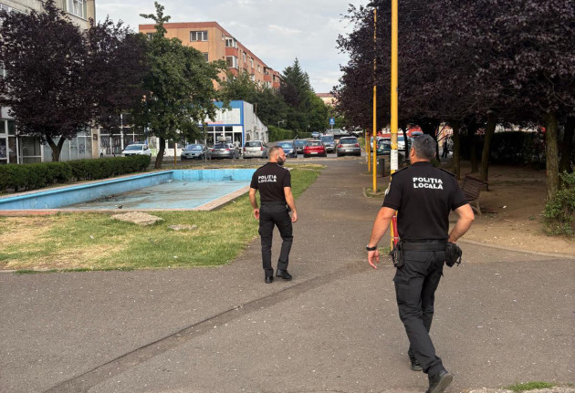S-a coborât „milităria din pod” la Poliția Locală Brașov? Răzmeriță printre angajați, noul director venit de la Jandarmi atacat dur: „prostia este completată de o aroganță şi răutate ieşite din comun”