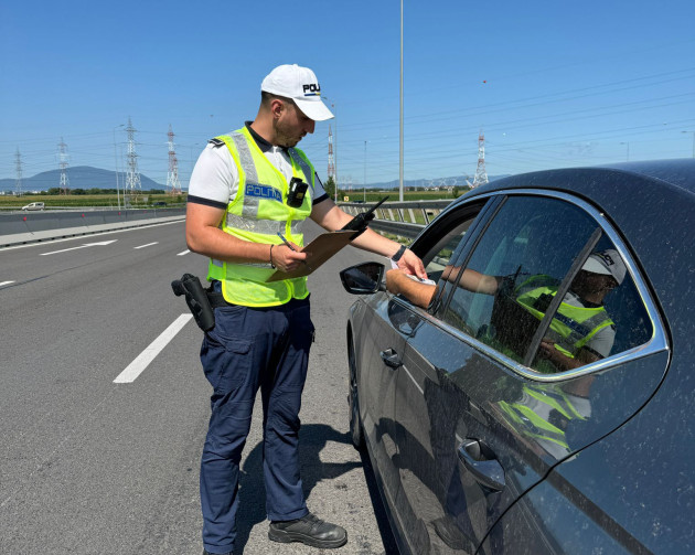 Probleme cu alcoolul şi drogurile, de la 5 – 6 dimineaţa