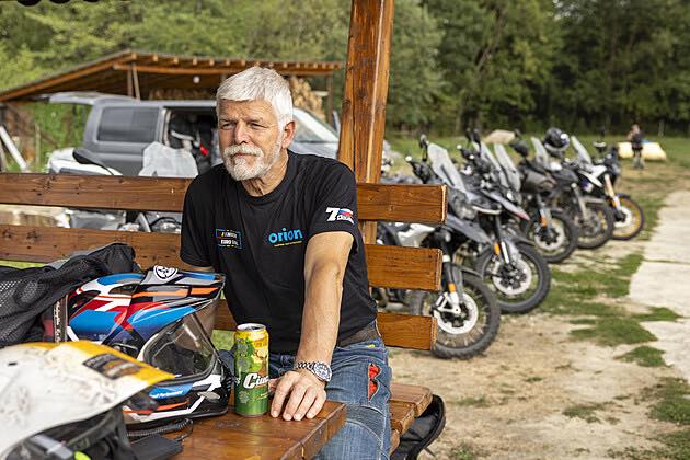 Preşedintele Cehiei, turist prin Braşov. 3.000 de kilometri, pe motor