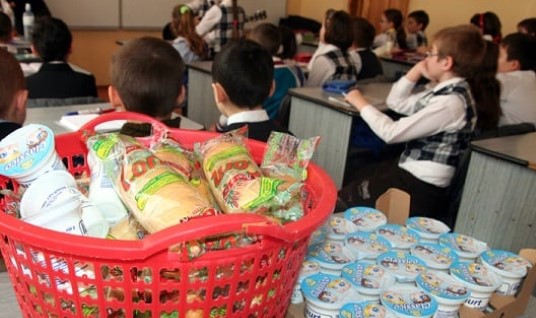 3 firme din Covasna vor livra lactate pentru şcolile din judeţul Braşov 