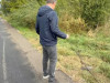 În Stupini, ca la Vaslui: Şi-au tras curent cu un cablu întins pe pământ 