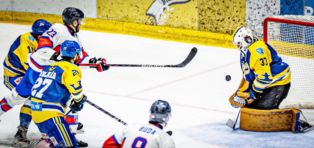 Victorie categorică în faţa Stelei