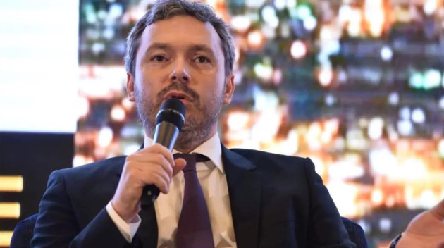 OMV Petrom dă afară 1.000 de oameni 