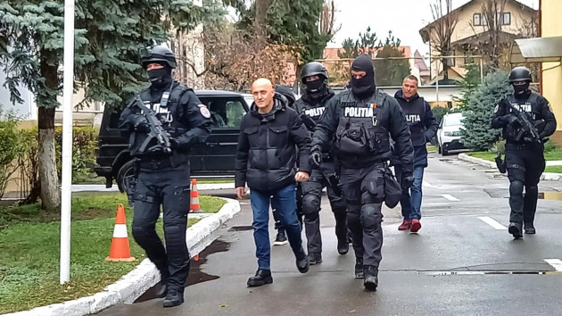 Se strânge laţul
