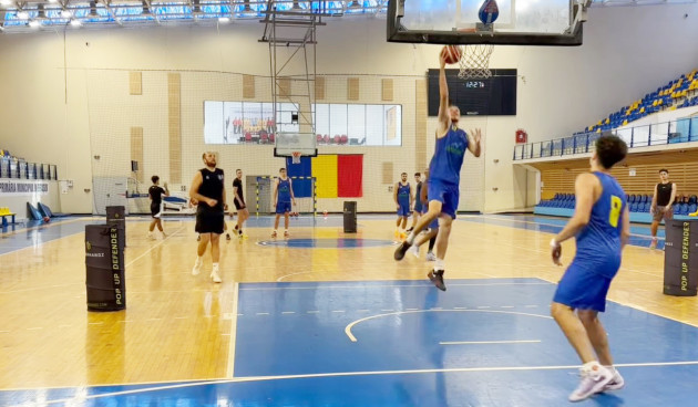 Sezonul intern începe la Brașov