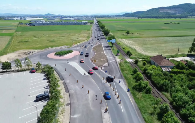 Şantierul DN 73 şi cutia rămasă-n drum