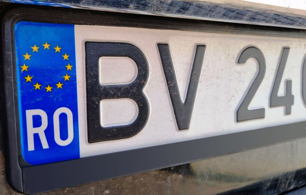 Din 17 septembrie, plăcuţele de înmatriculare se vor livra acasă  