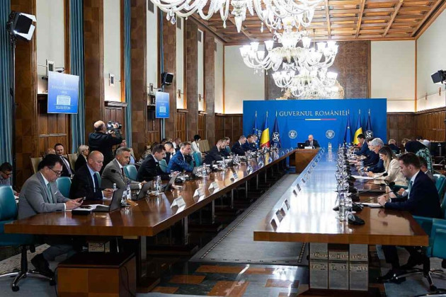 În Pachetul 3: comasări de instituţii, clarificări privind vârsta de pensionare, reducerea perioadei de şomaj