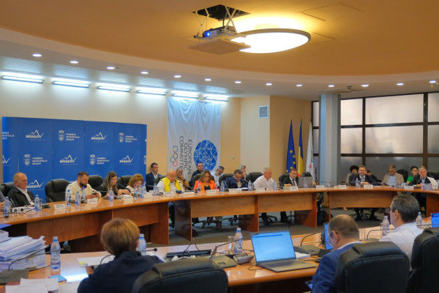 Un nou episod din „războiul proceselor. USR îşi vrea din nou pe poziţii directorii pe care şi i-a pus la firmele Primăriei Braşov: RIAL SRL, Tetkron SRL, RATBV SA, Regia Pădurilor Kronstadt SRL