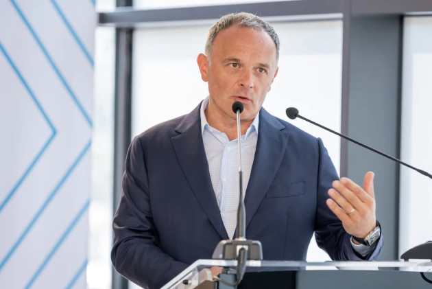 Hidroelectrica: 10.000 de cereri pe zi