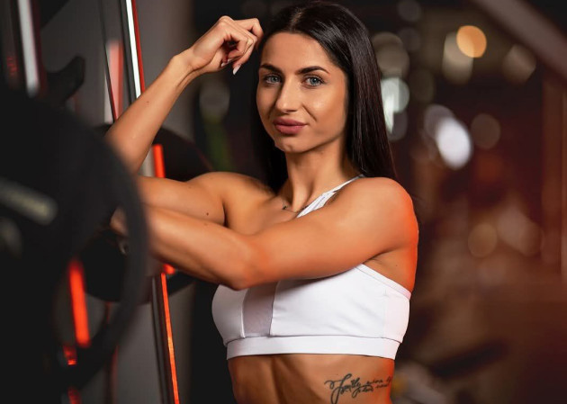 De la kinetoterapie, la podium internaţional