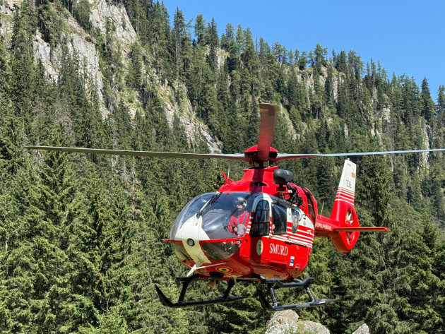 „Acesta-i noul trend pe munte. Urci pe jos, cobori cu elicopterul”