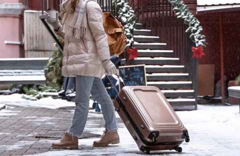 Trei minivacanţe de 4 şi chiar 7 zile  