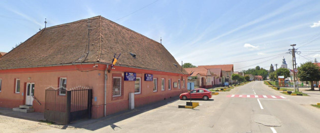 Fostul primar al Crizbavului, din nou în faţa instanţei. A scăzut chiria pentru păşunile satului, de la 1.000 lei/ha la 100 lei/ha. Complice, secretarul 