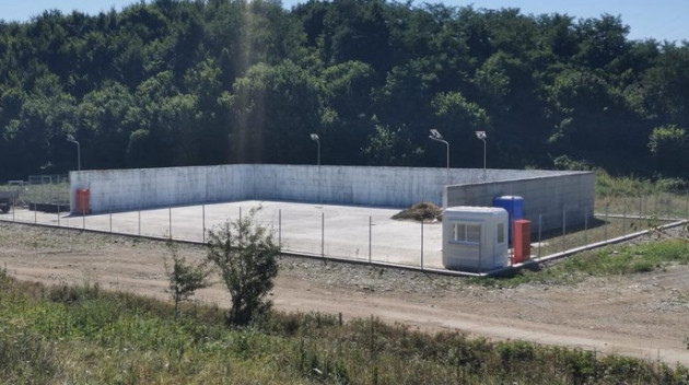 Şercaia: Se montează 64 de platforme de depozitare a gunoiului de grajd  