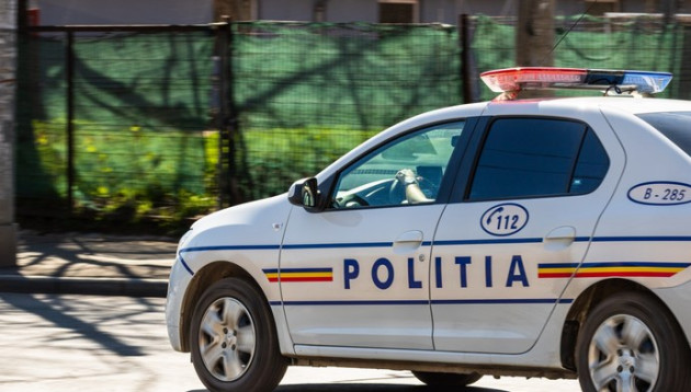 Arestat 30 de zile pentru că a urmărit-o şi la muncă
