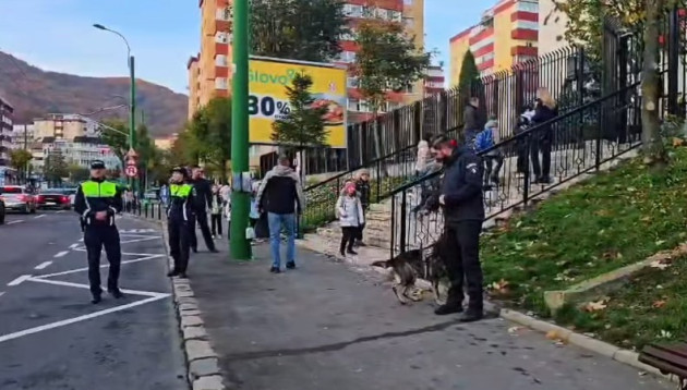 Cu „patrula canină” în şcolile din Braşov 