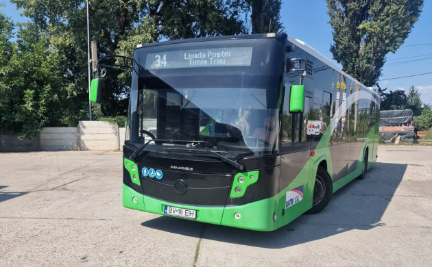 Autobuzele RATBV de pe linia 34, întârziate de camioane pe strada Timișul Sec din Brașov 