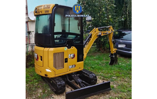 Și-a cumpărat buldoexcavator, în câteva zile a avut Poliția la ușă