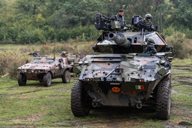 Premieră NATO la Brașov: Cele mai moderne blindate din lume, pentru prima dată împreună  