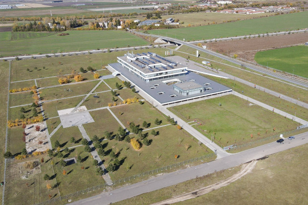 2 hectare de pădure urbană în Bartolomeu. Plantată într-o singură zi, strigare pentru 300 de voluntari