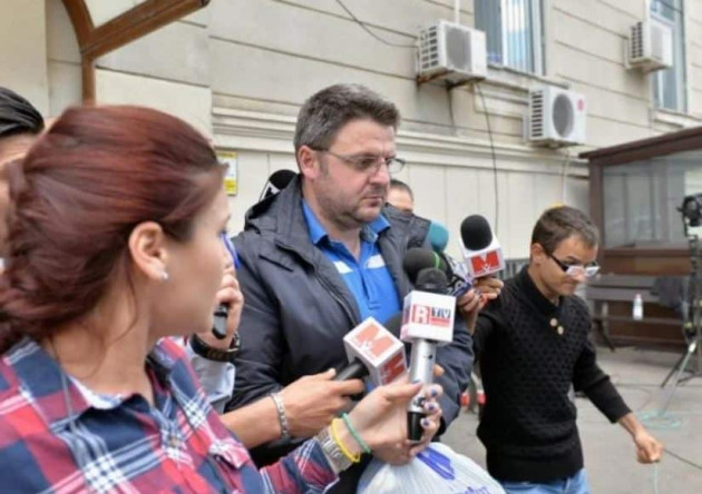 Braşoveanul Marius Fecioru „usucă” statul după un episod cu cătuşe DNA: 350.000 lei pentru avocaţi, 80.000 de lei – suferinţe morale. Nu e mulţumit, vrea 5,6 milioane 