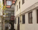 O tranzacţie a surprins piaţa imobiliară: primul apartament achitat cu bani virtuali - 369.000 de euro, Piaţa Sfatului
