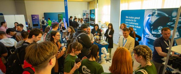 Zilele Carierei la UnitBv, de astăzi până joi. Recrutori de la Miele, Preh, Siemens 