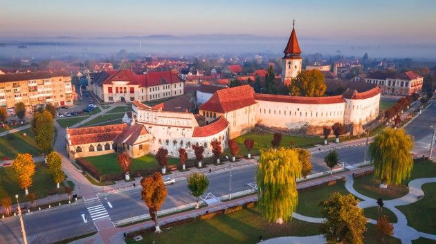 O încercare de a atrage turiştii dincolo de Piaţa Sfatului