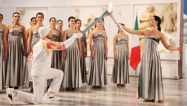 Flacăra olimpică pentru JO de iarnă 2026 a fost aprinsă în Grecia