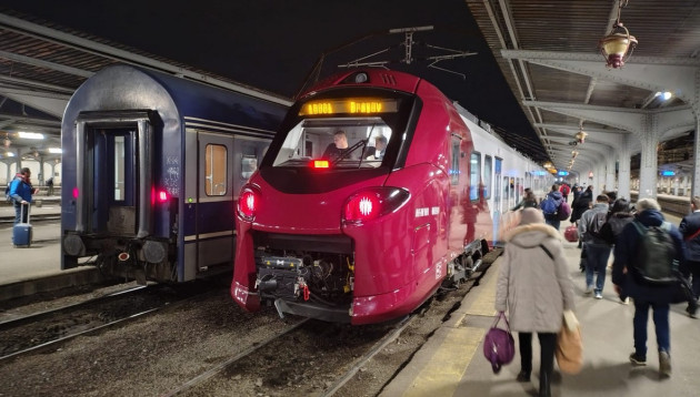 Biletele de tren se scumpesc din nou: + 10% din 14 decembrie