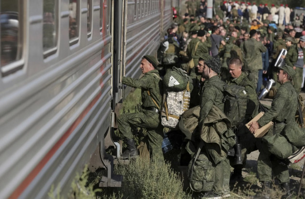 Rusia pregăteşte mobilizarea permanentă