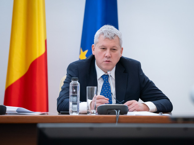 Jandarmii, scoși de la „Pază”