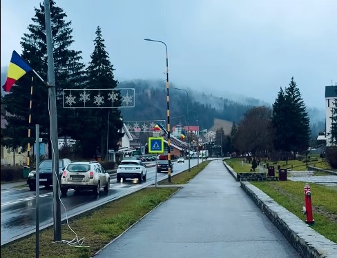 Predeal: Staţiunea s-a „îmbrăcat” de Crăciun