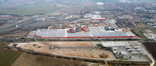 Kronospan cere reînnoirea autorizației de mediu pentru fabrica de la Brașov