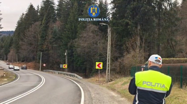 100 de poliţişti scoşi pe DN1. 100 de amenzi pentru viteză