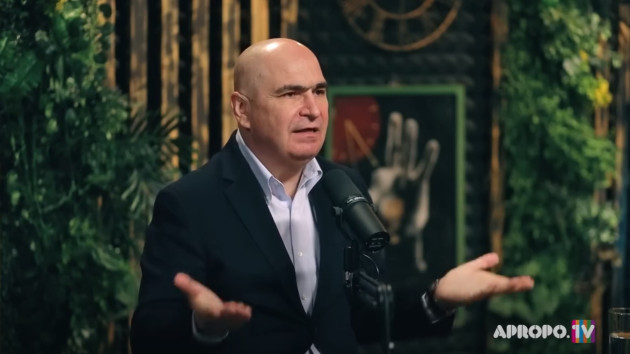 Bolojan, nemulțumit de sistemul de învățământ: „Este total decuplat de realitate”