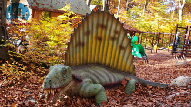 Parcul de dinozauri de la Râşnov, deschis şi de sărbători