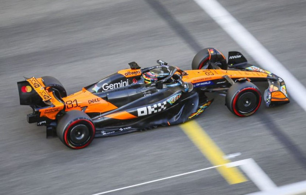 Noul monopost McLaren, vândut cu 9,5 milioane de euro la o licitaţie