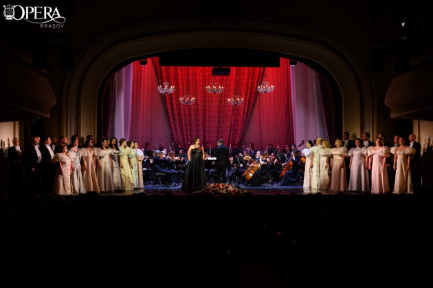 Opera Braşov: Trei gale de Crăciun şi toate trei sold-out